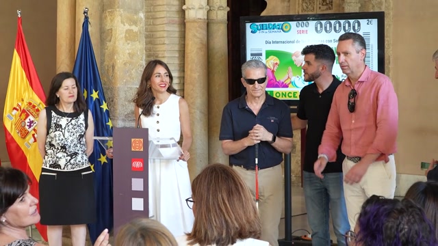 poster Presentación cupón ONCE verano